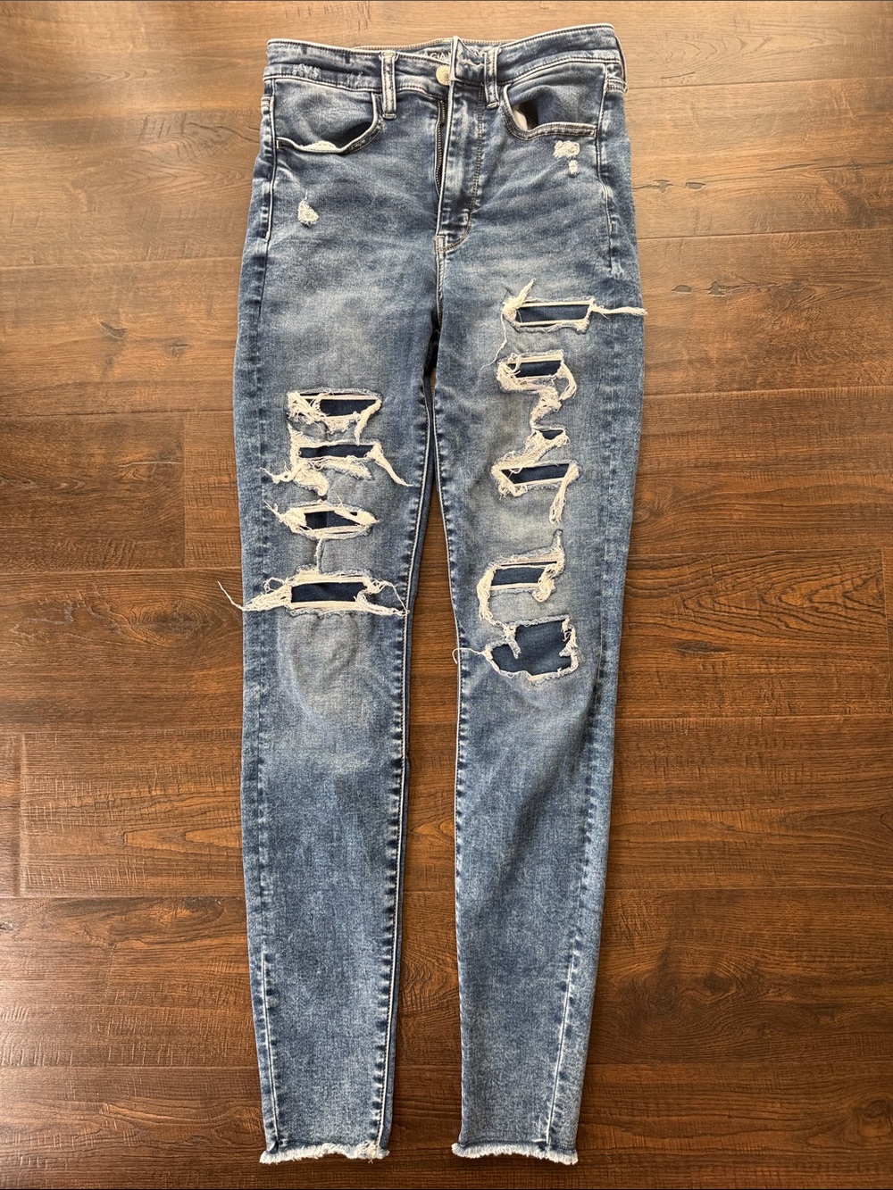 American Eagle skinny jegging